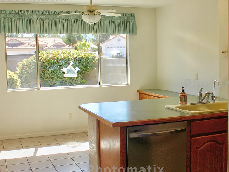 2938 Candlewood Dr — Photo 7