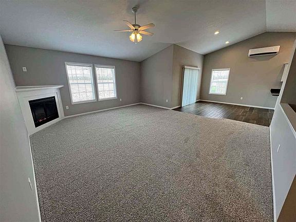 4th image of 8696 Gilmour Ln