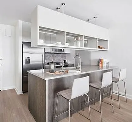 Rented by Max & Associates Realty Corp | media 31