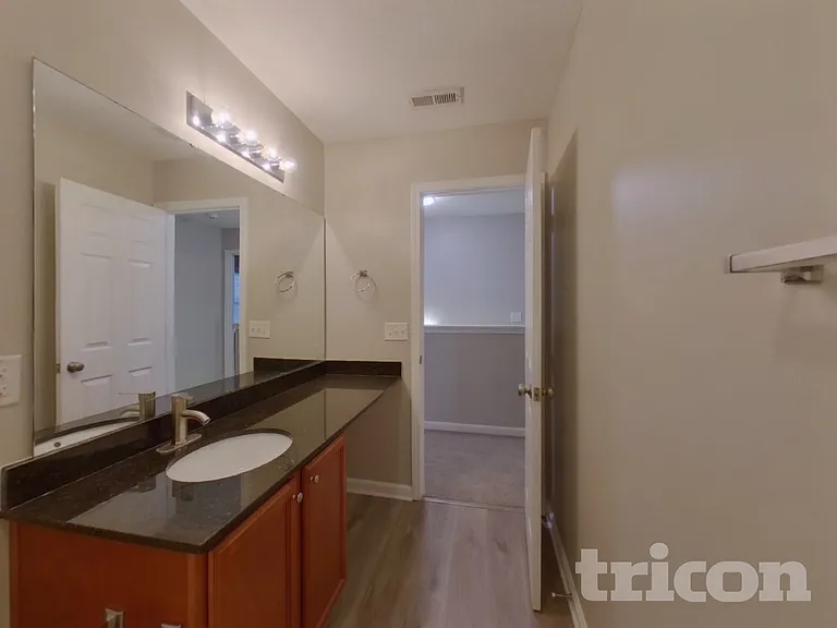 233 Windy Hollow Dr — Photo 17