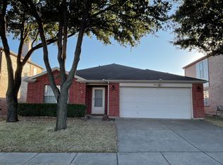 841 Paint Horse Trl, Saginaw, TX 76131