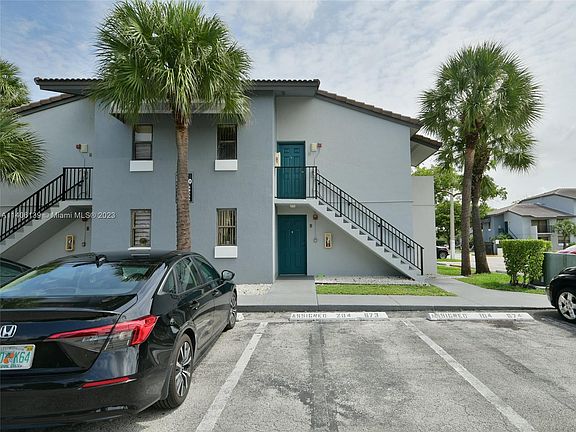 3rd image of 7180 NW 179th St APT 106