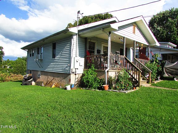 5th image of 608 S Lynn Ave