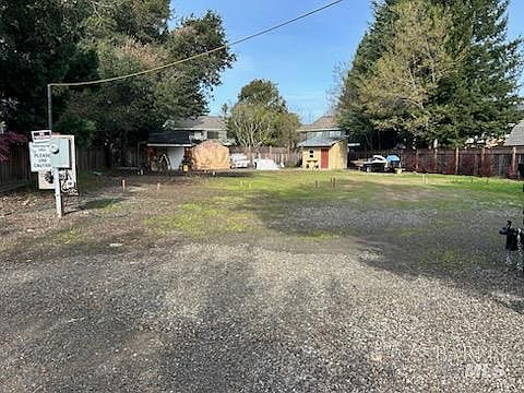 1st image of 23 Chase Lane