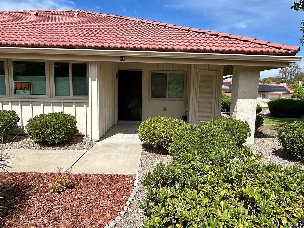 2 bed, 945 sqft, $2,900 — Photo 4