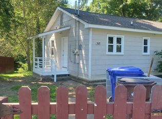 569 W Outer Dr, Oak Ridge, TN 37830