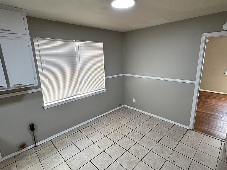 3056 Arrendale St — Photo 7