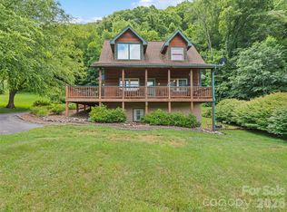 210 Tanner Trl, Waynesville, NC 28785