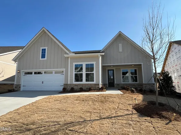 67 Firefly Ln, Fuquay Varina, NC 27526