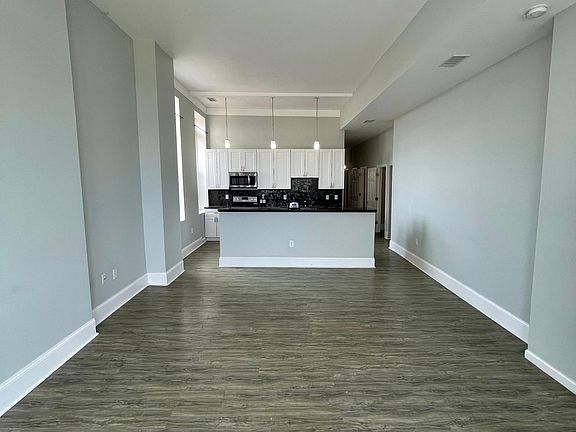 3rd image of 143 E North Ave APT 3