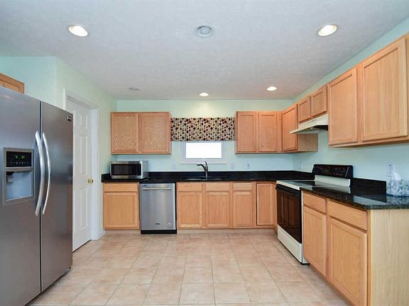 2nd image of 407 E Stoneridge Dr