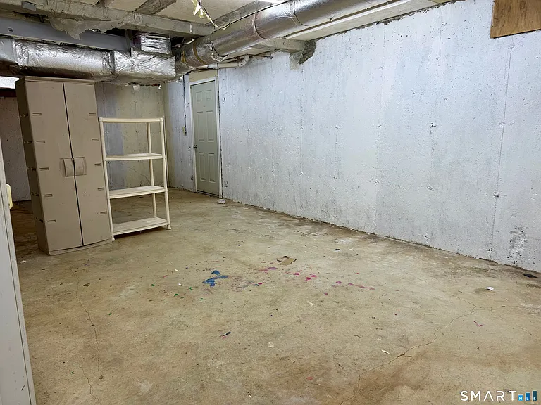 70 Grimes Rd — Photo 32