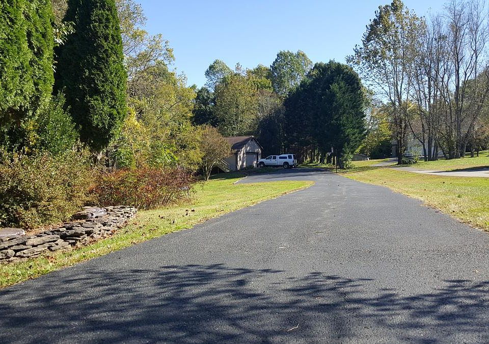 Entrance to property