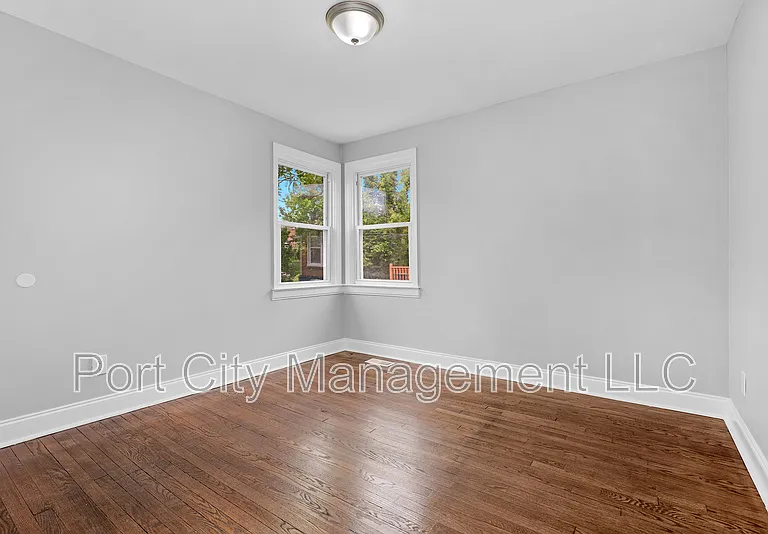4902 Gilray Dr — Photo 9