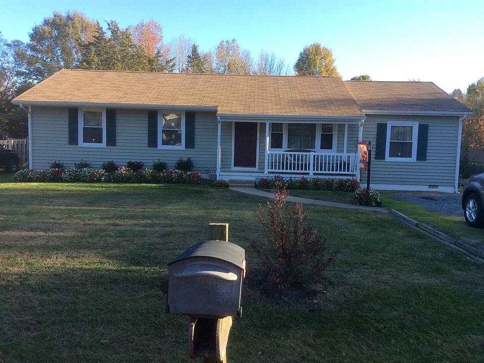 1st image of 406 Polk Dr