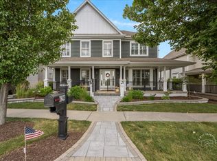 0N423 Armstrong Ln, Geneva, IL 60134