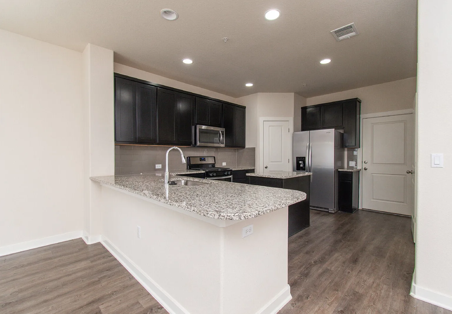 1101 E Parmer Ln — Photo 4