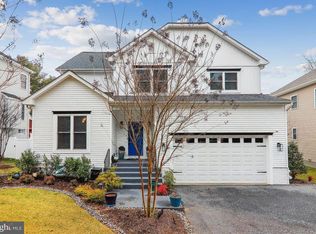 18613 Strawberry Knoll Rd, Gaithersburg, MD 20879