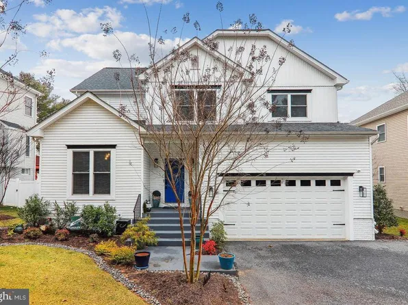 18613 Strawberry Knoll Rd, Gaithersburg, MD 20879