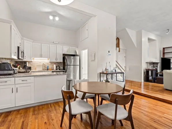 113 W Dedham St #113, Boston, MA 02118