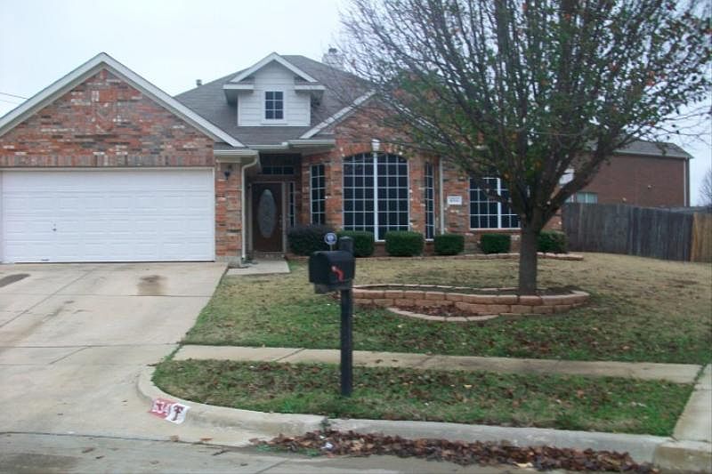 1st image of 634 Primavera Dr