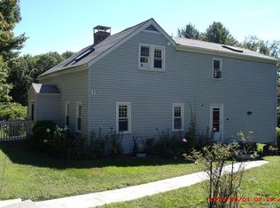 395 Deerfield Rd, Pomfret Center, CT 06259