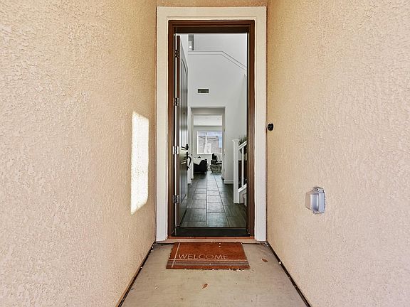 3rd image of 4444 Horizon Dr