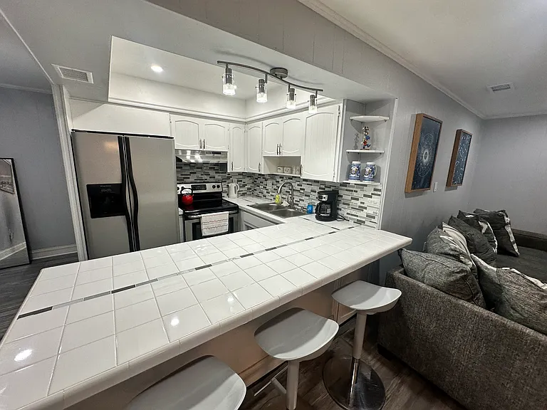 117 Whittier Ln #2 — Photo 1