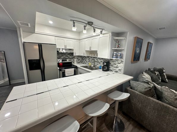 117 Whittier Ln #2