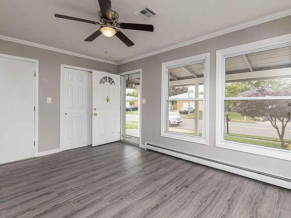5th image of 161 Port Royal Dr