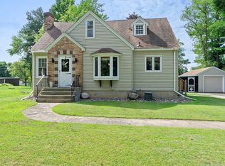 433 11th Ave SW, Cambridge, MN 55008
