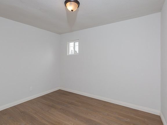2nd image of 936 S 37th St
