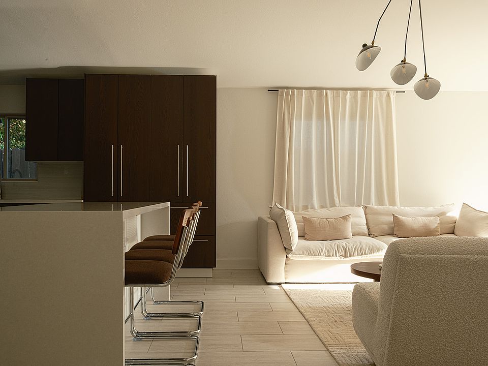 1st image of 53675 Avenida Martinez