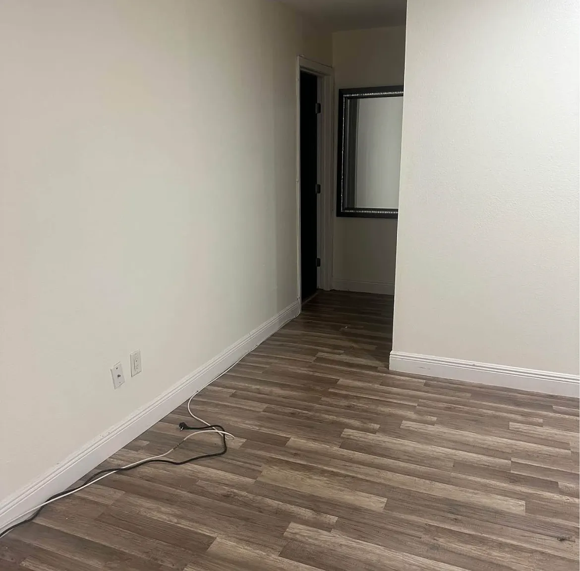 3 bed, 2.5 bath, 1800 sqft, $2,100 — Photo 3