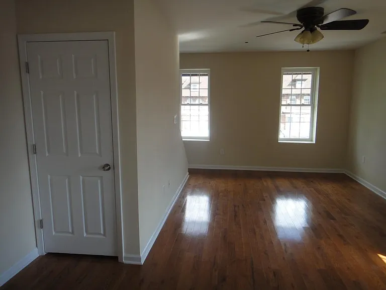 5115 Chester Ave #D — Photo 12