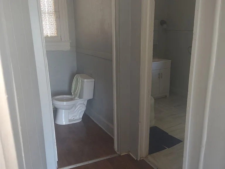 406 E Gilbert St #2 — Photo 3