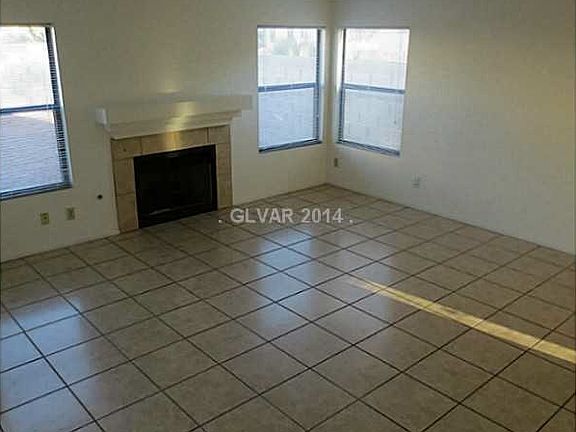 3rd image of 2300 Chatfield Dr