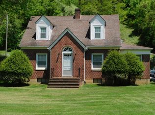 220 Fairground Rd, Tazewell, VA 24651