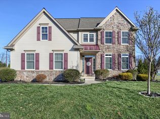 1520 Zestar Dr, Mechanicsburg, PA 17055