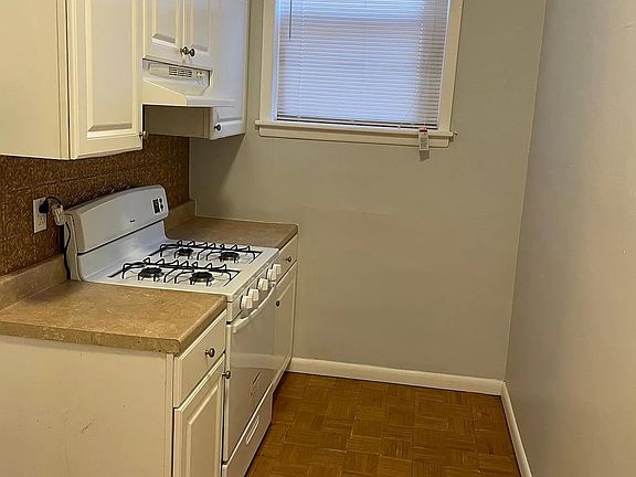 3rd image of 202 Ackerman Ave #1