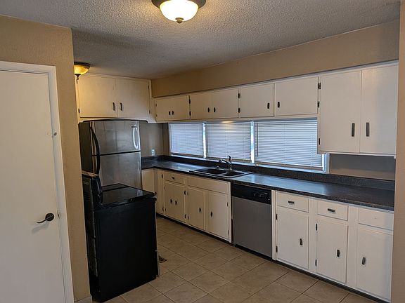 4th image of 2103 W Columbine Ln