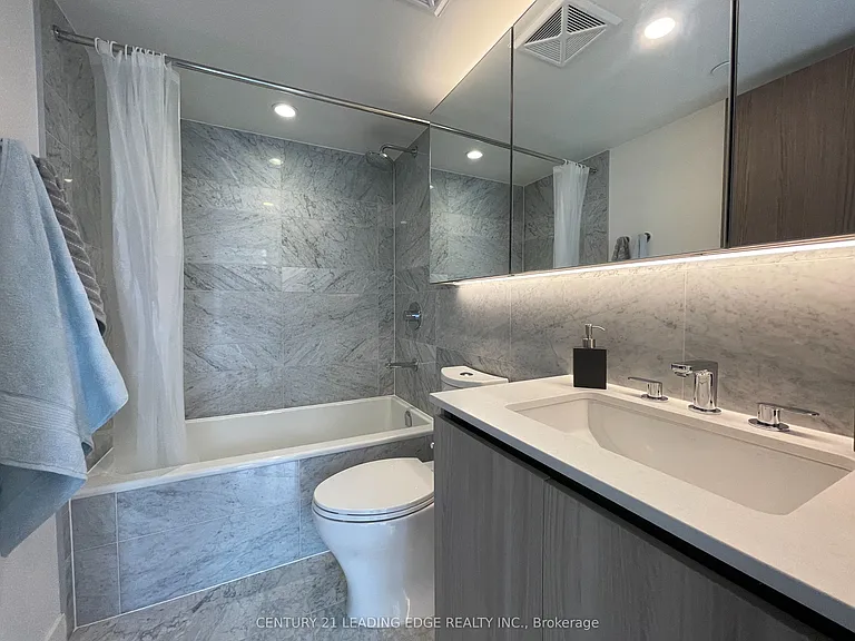 17 Bathurst St #1502 — Photo 20