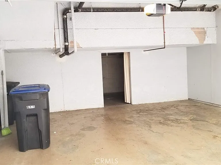 4279 W Sarah St — Photo 32
