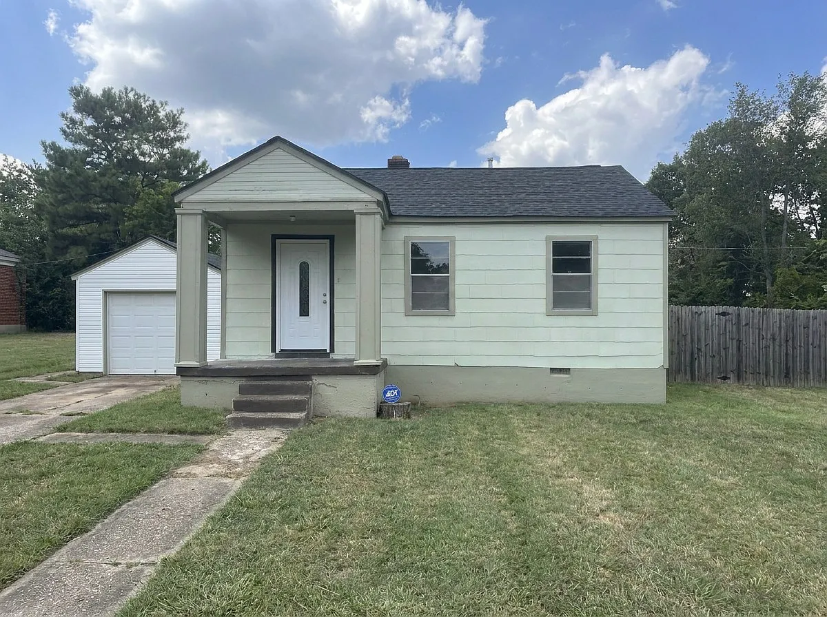 2 bed, 672 sqft, $1,100 — Photo 1