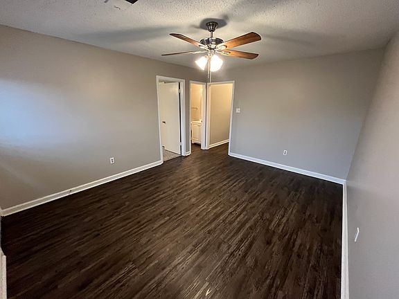 4th image of 3311 Barbwood Dr