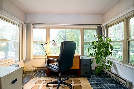 3rd image of 5244 N Kenmore Ave #1S