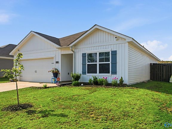 3rd image of 18795 Wicklow Cir