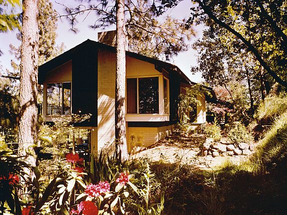 Exterior of large NW and NE Bedrooms