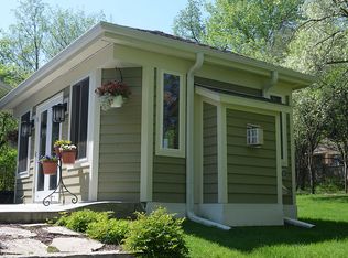 1281 Deer Ct, Lake Geneva, WI 53147