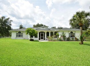 420 18th Ave NE, Naples, FL 34120